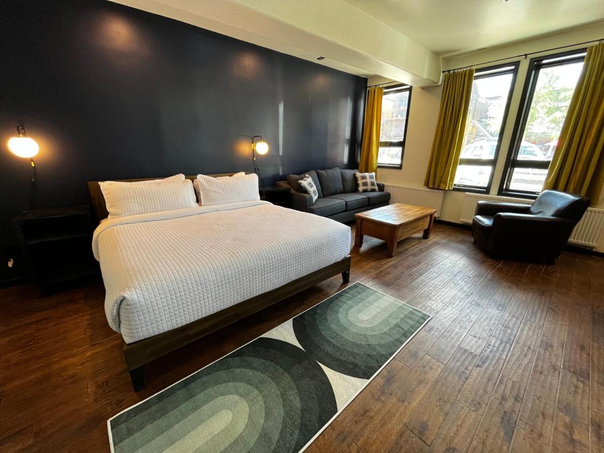 Hotel Frisco Luaran gambar