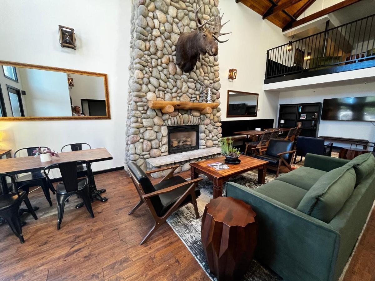 Hotel Frisco Luaran gambar