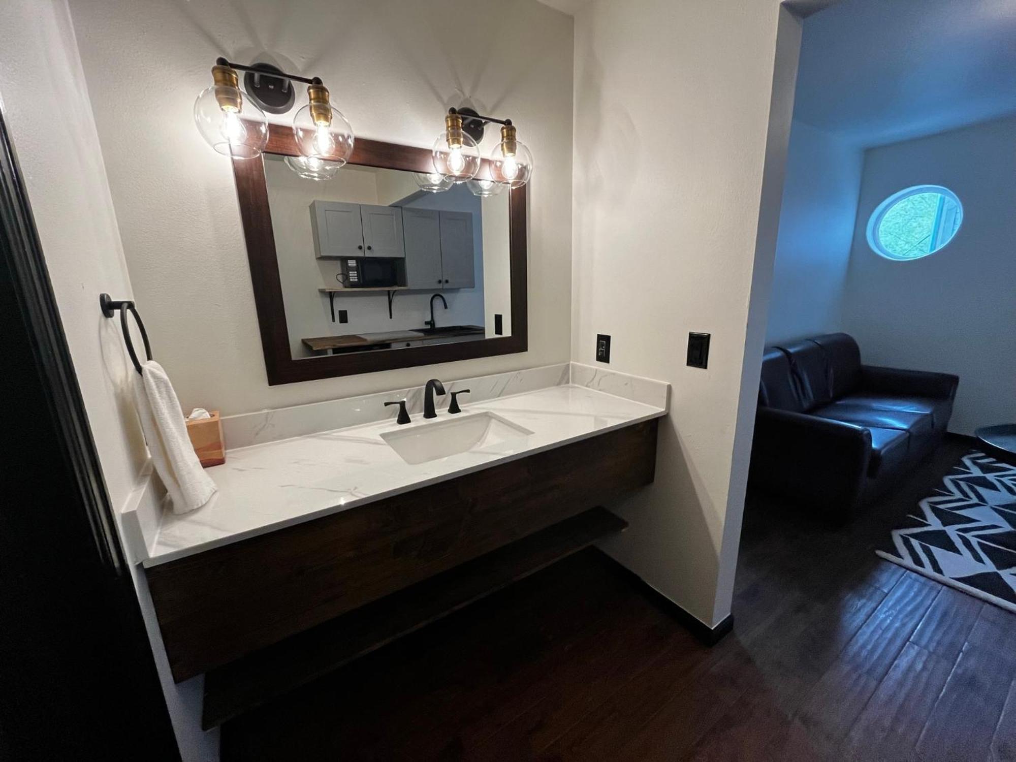 Hotel Frisco Luaran gambar