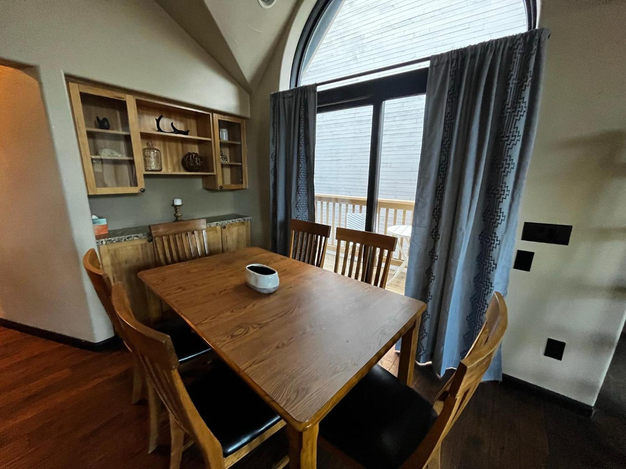 Hotel Frisco Luaran gambar